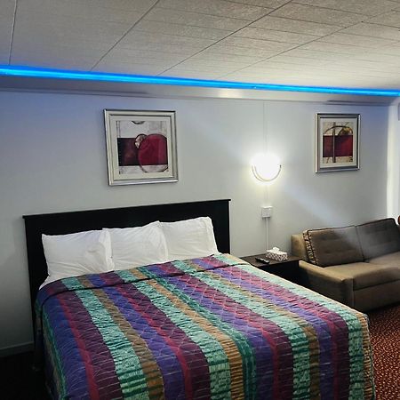 Lively Inn And Suites - Sudbury Naughton Zewnętrze zdjęcie