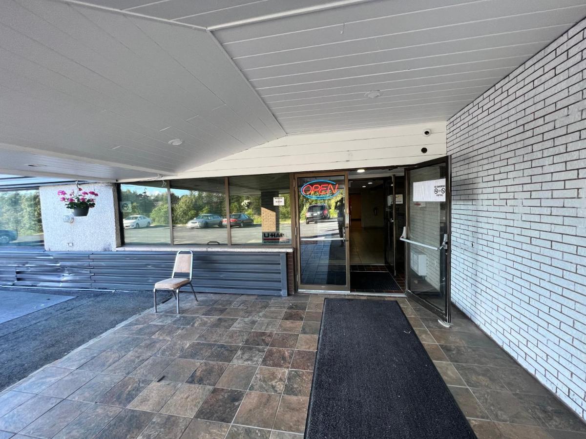 Lively Inn And Suites - Sudbury Naughton Zewnętrze zdjęcie