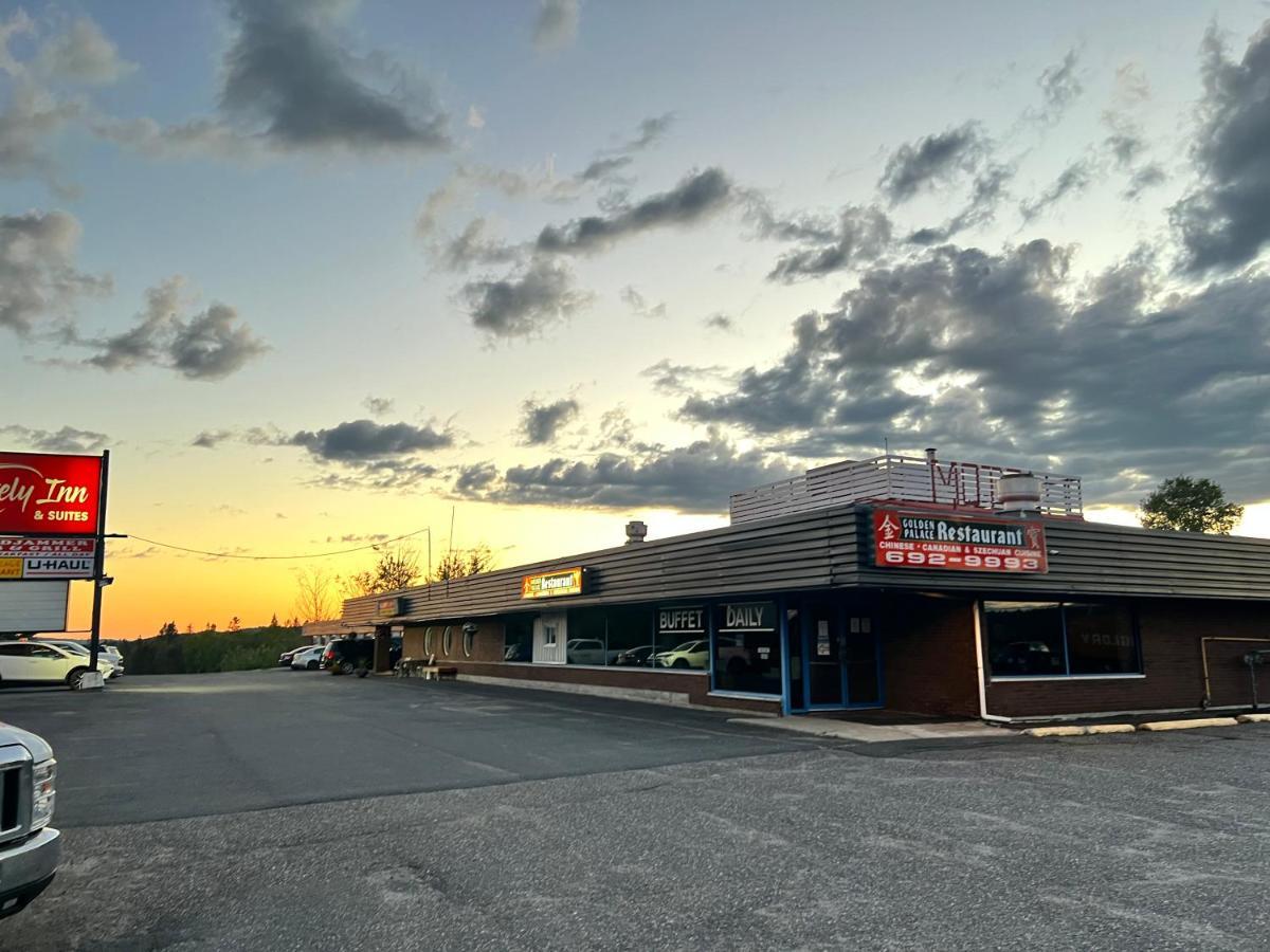 Lively Inn And Suites - Sudbury Naughton Zewnętrze zdjęcie