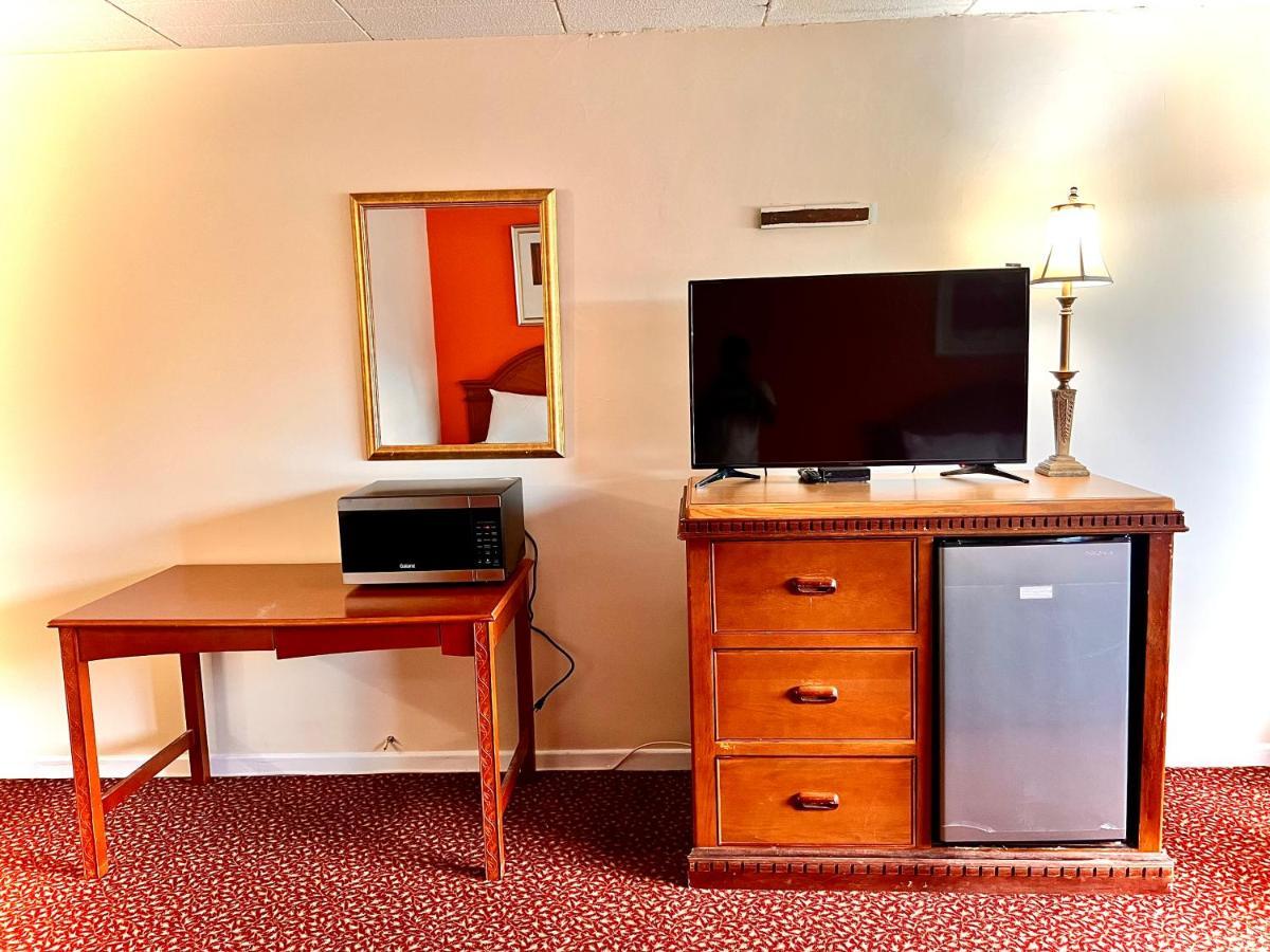 Lively Inn And Suites - Sudbury Naughton Zewnętrze zdjęcie